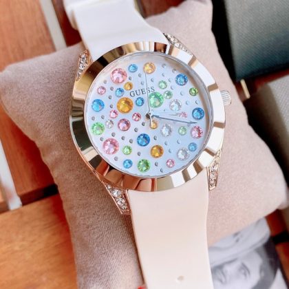 montre guess wanderlust